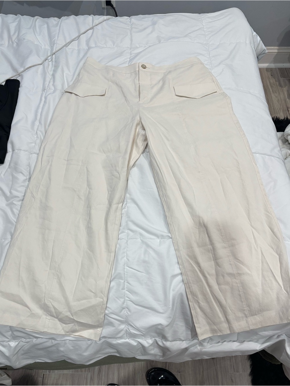NWT Light Cream Wide-Leg Linen Blend Pants- Banana Republic